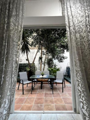 Oasis Pool Flat-near 2 metro stations-